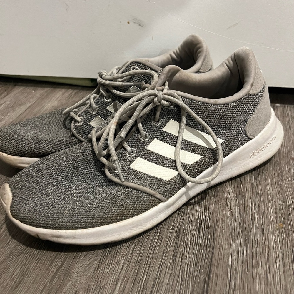 Adidas Sneakers